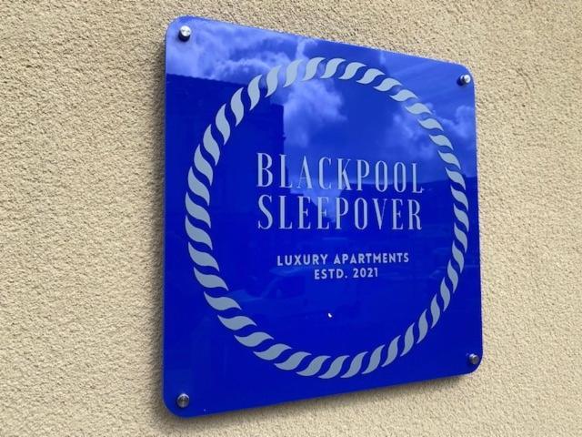 Blackpool Sleepover Apartment 2 Free Parking Sleeps 6 Bagian luar foto